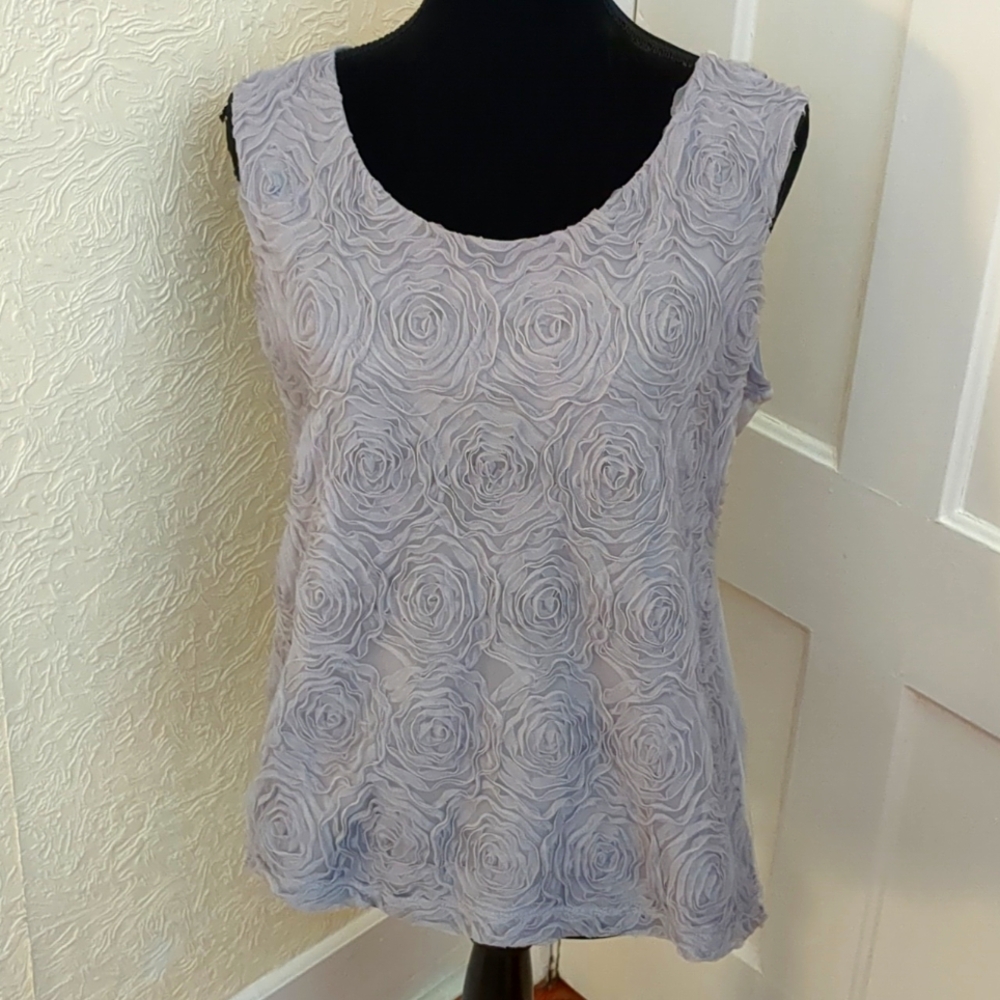 EUC grey floral lace sleeveless Sz L